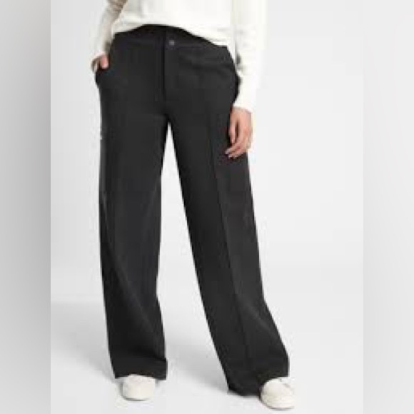 Athleta Pants - Wide leg pants ATHLETA Venice Cargo, Wide Leg Paints NWOT 16